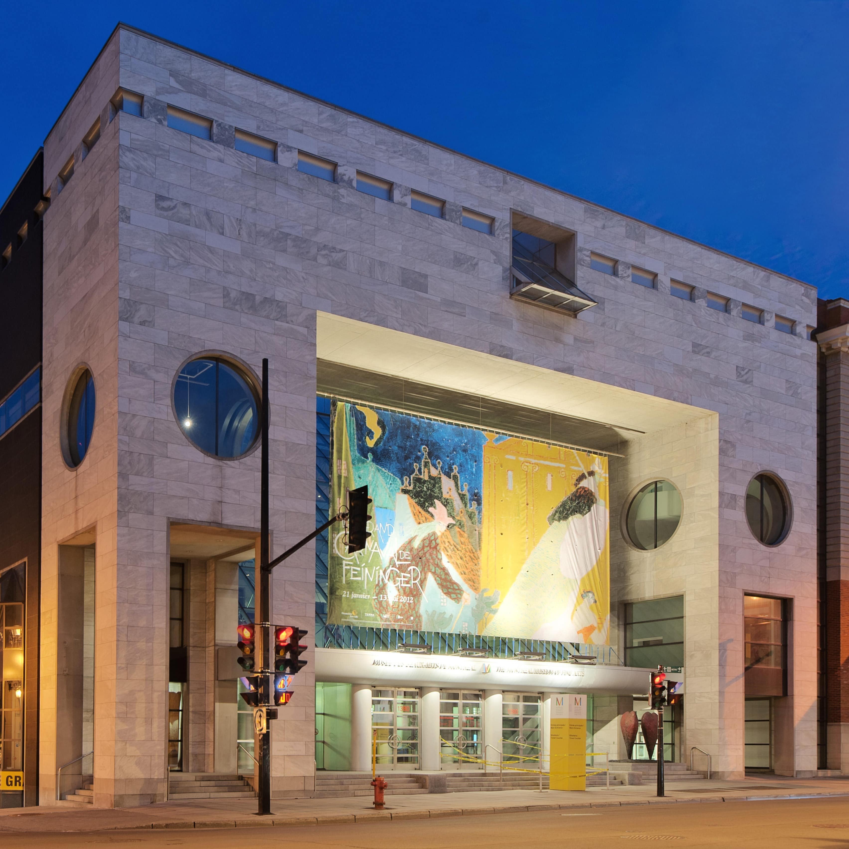 Night-time street view of the Montreal Museum of Fine Arts