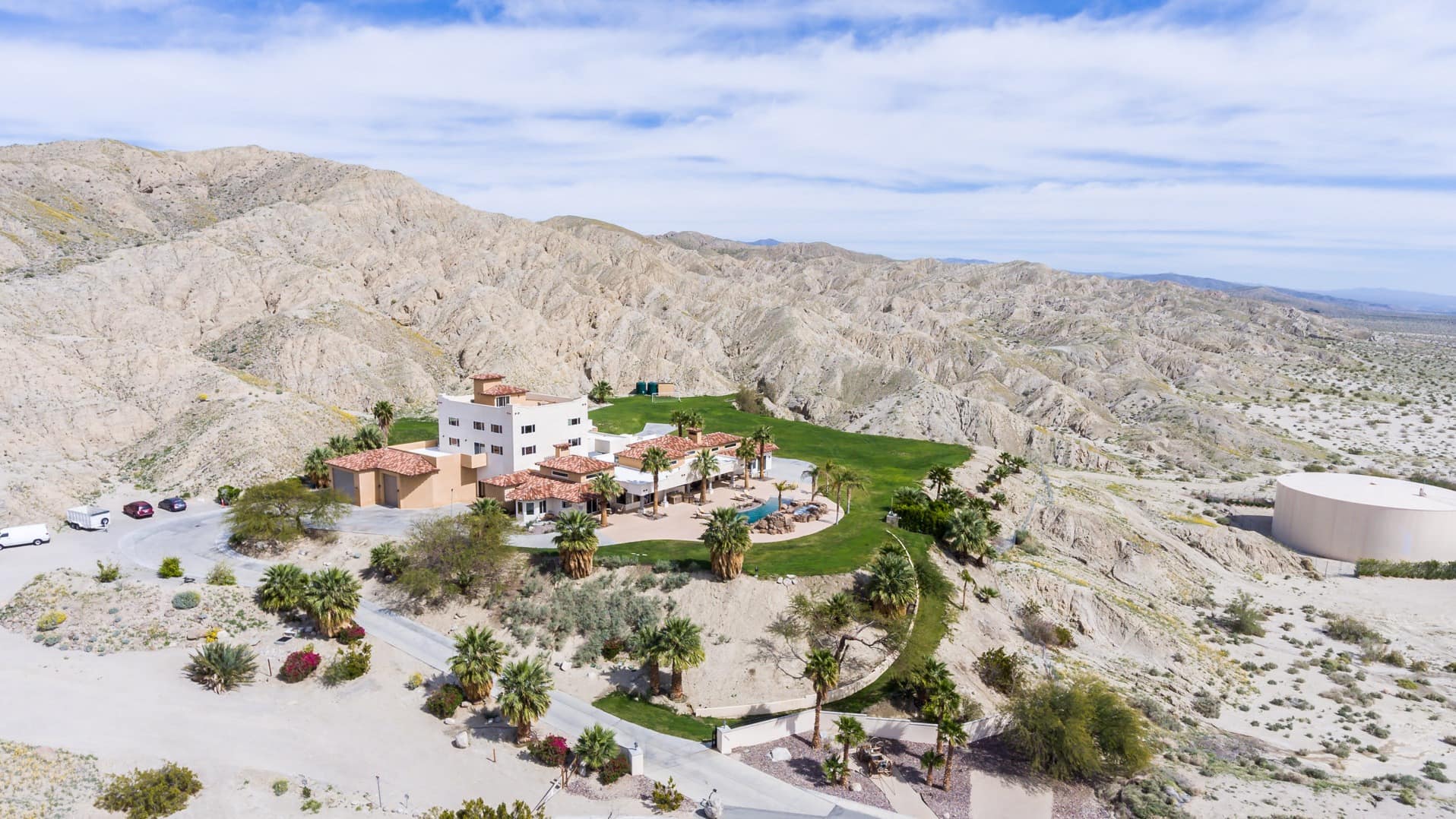 Plan your spontaneous trip with last-minute vacations with friends or family