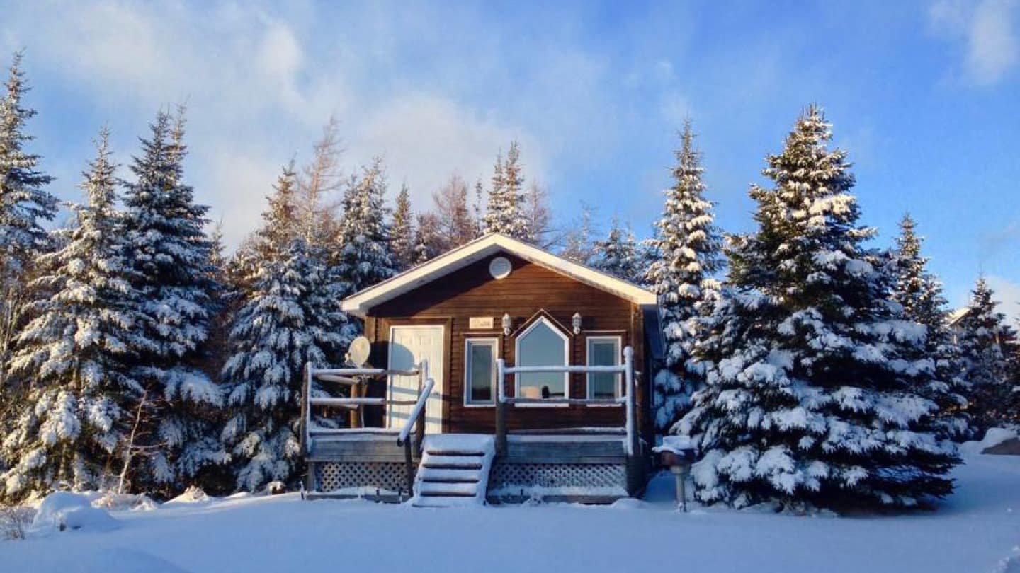 Luxuriate in cottages with hot tubs in Nova Scotia
