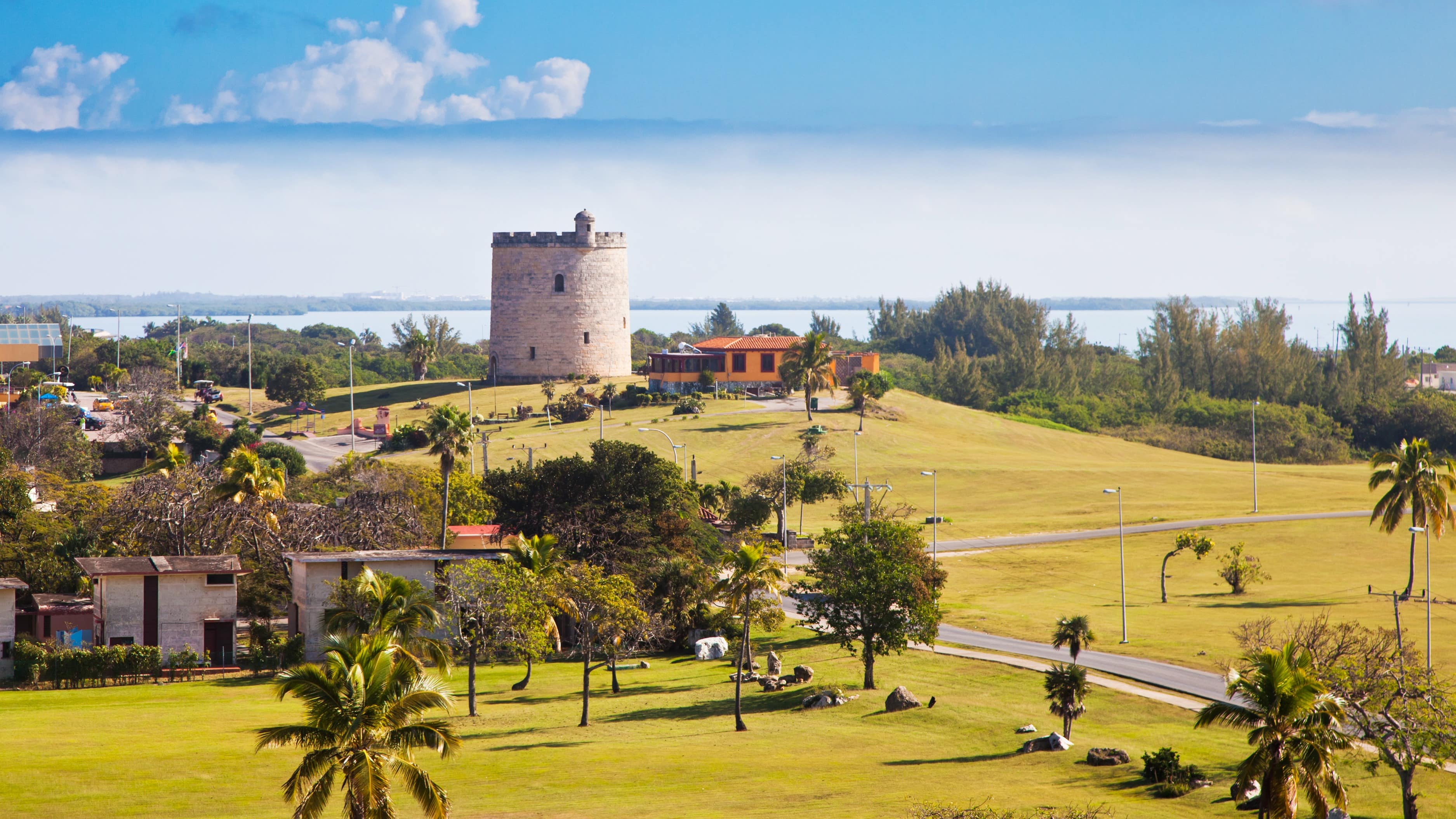 Discover last-minute Cuba vacations for family, couples, and solo travel