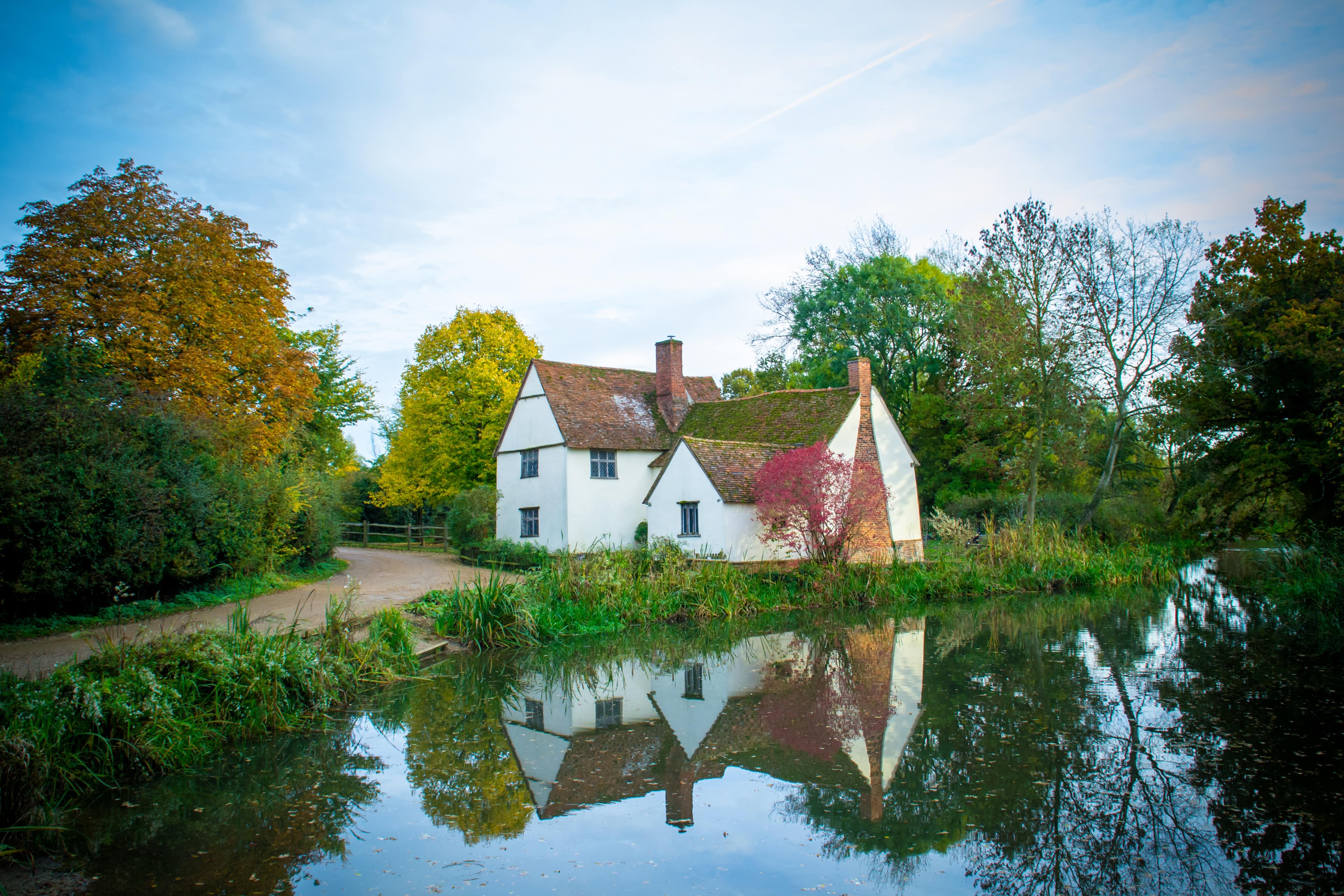 Booking Suffolk cottages