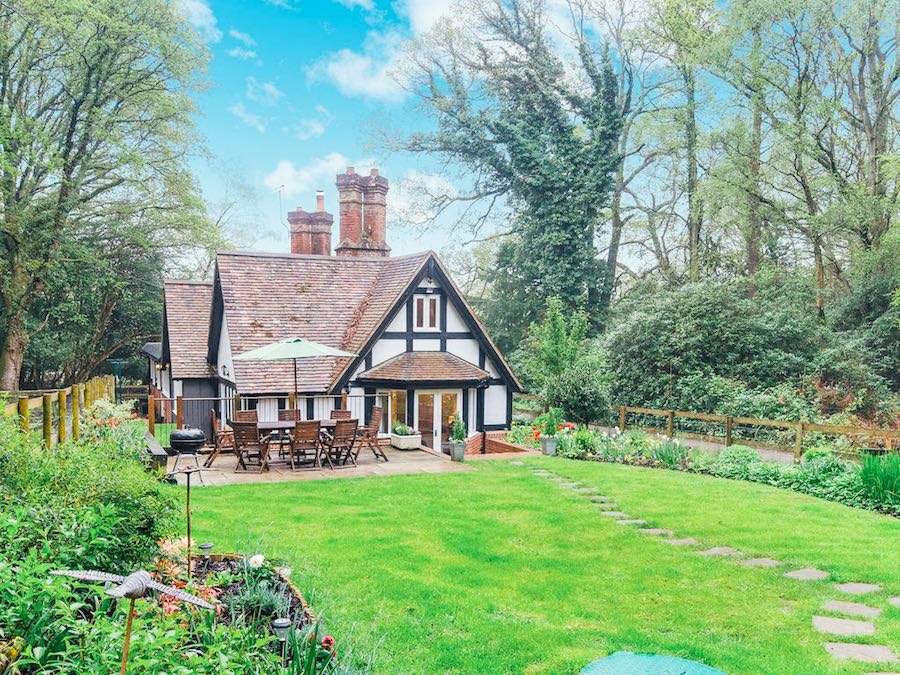 Luxury large Forest cottage in Bramshaw, Hampshire