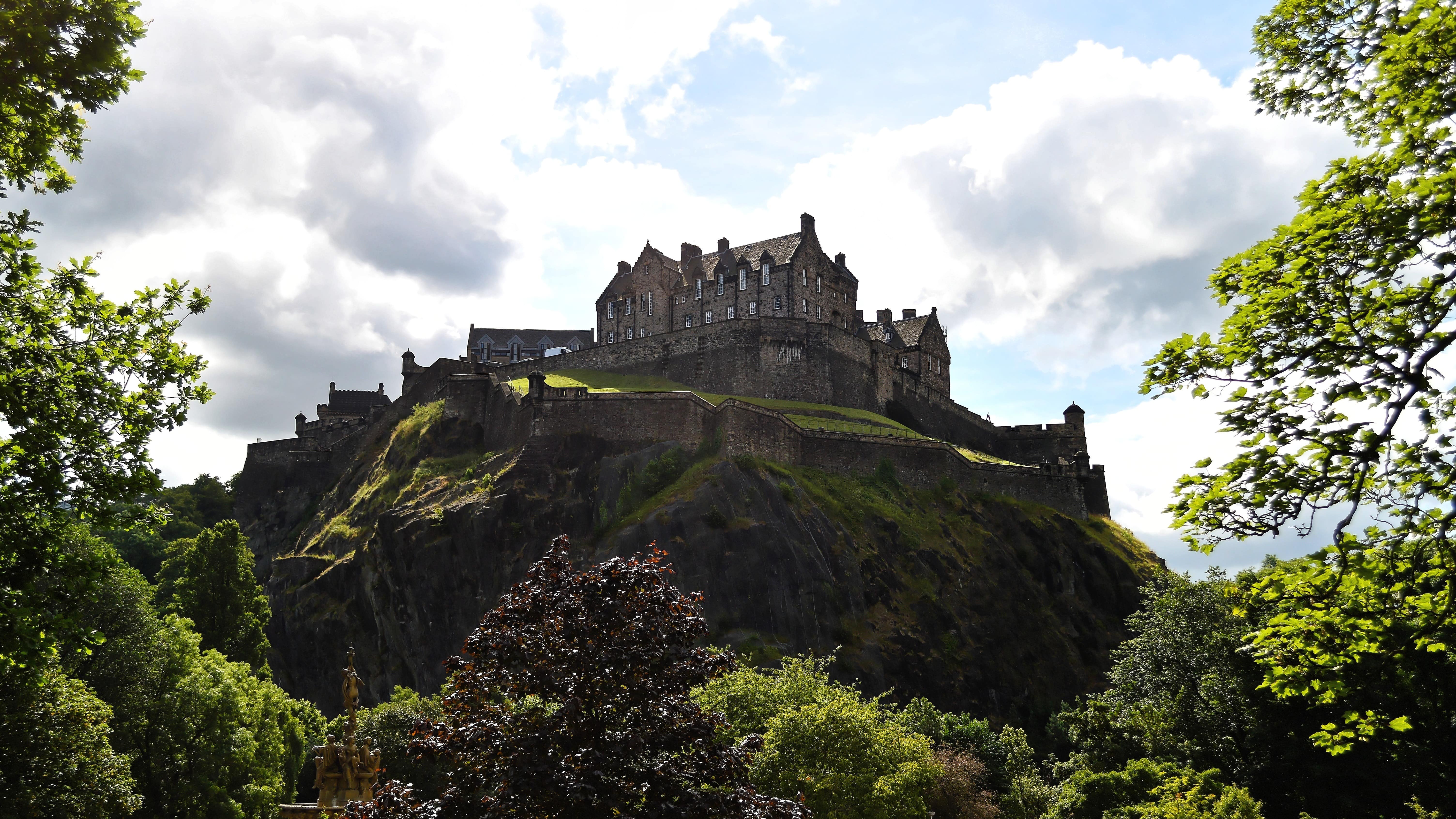 Be inspired by our top picks for holiday lets Edinburgh wide