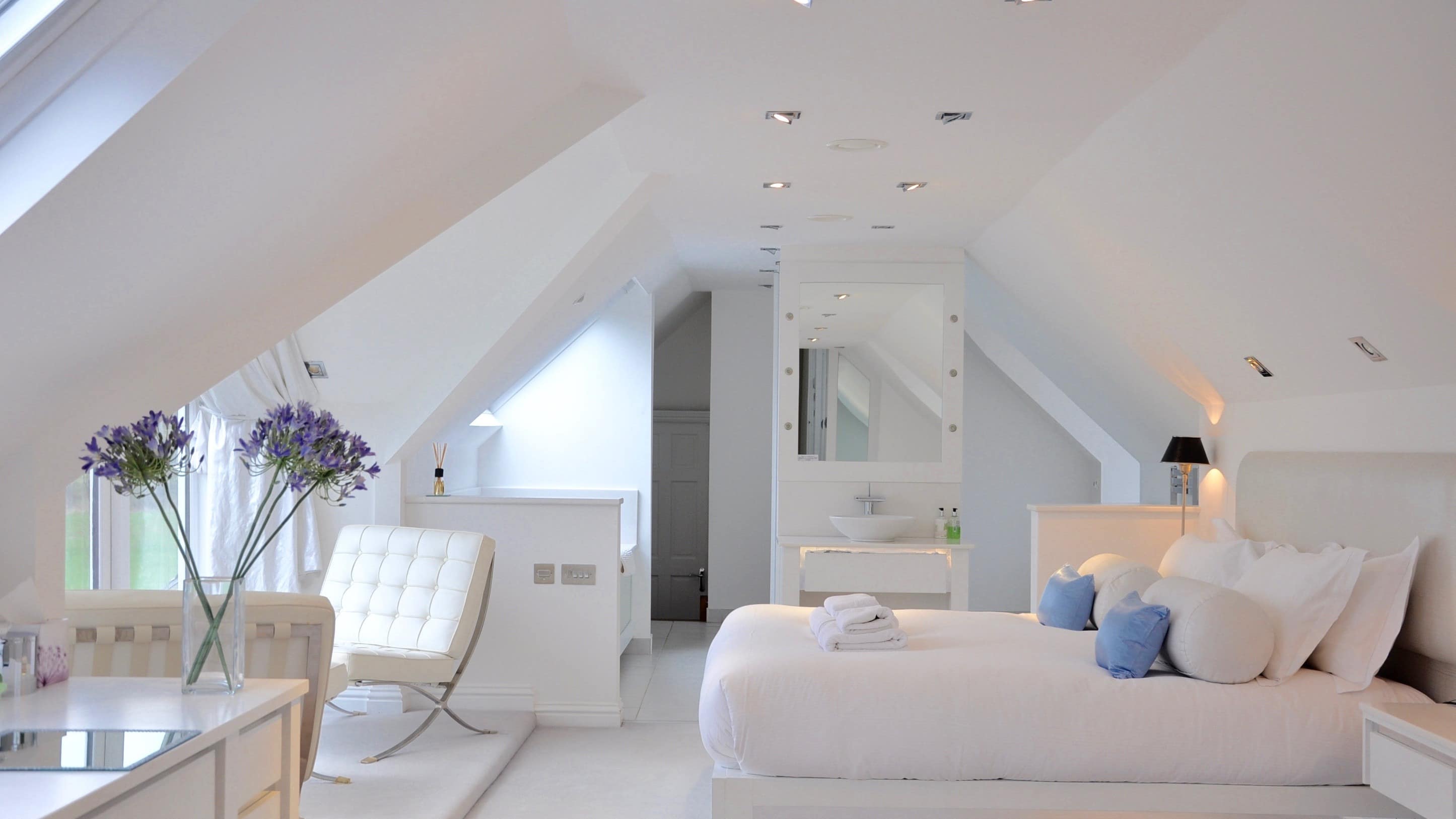 Enjoy a sustainable holiday with an eco-home in the UK