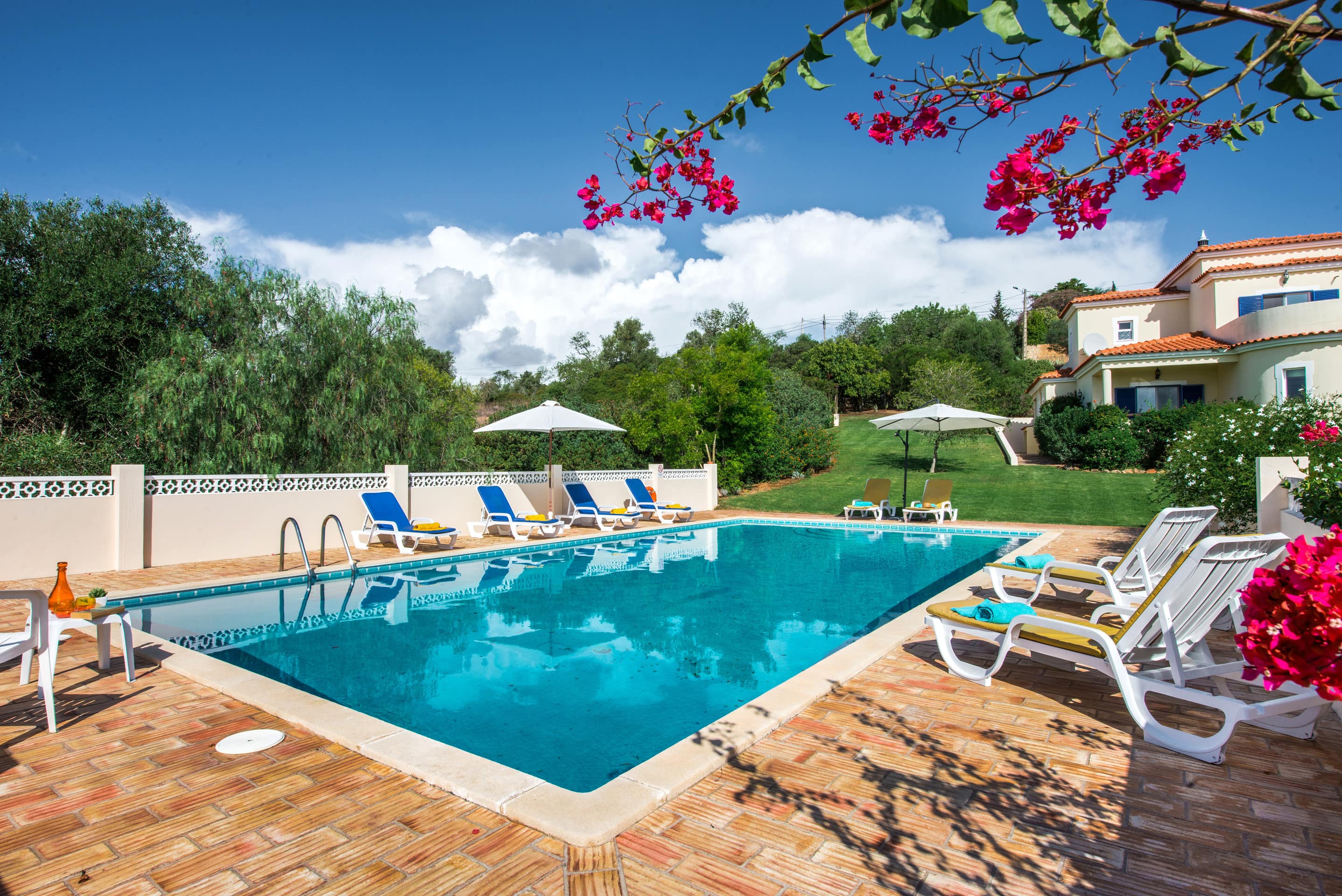 Affordable private villas with pool in Southern Europe
