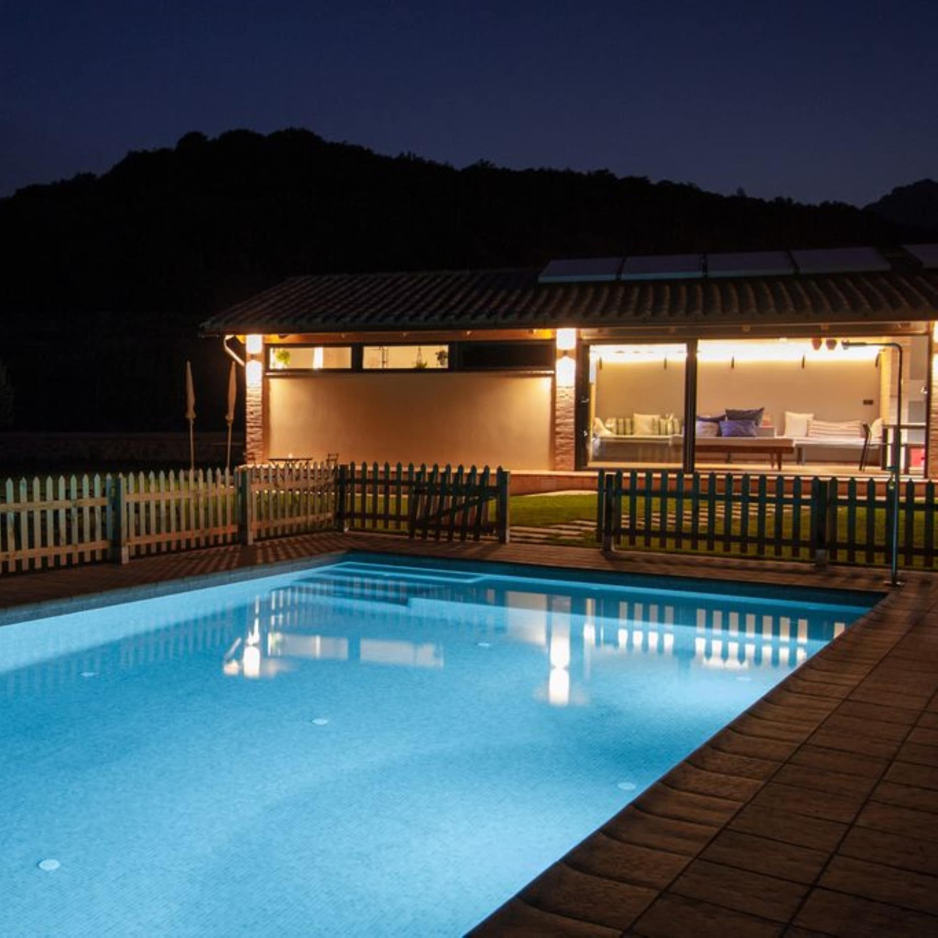 Espectacular casa rural con piscina en alquiler en Berga