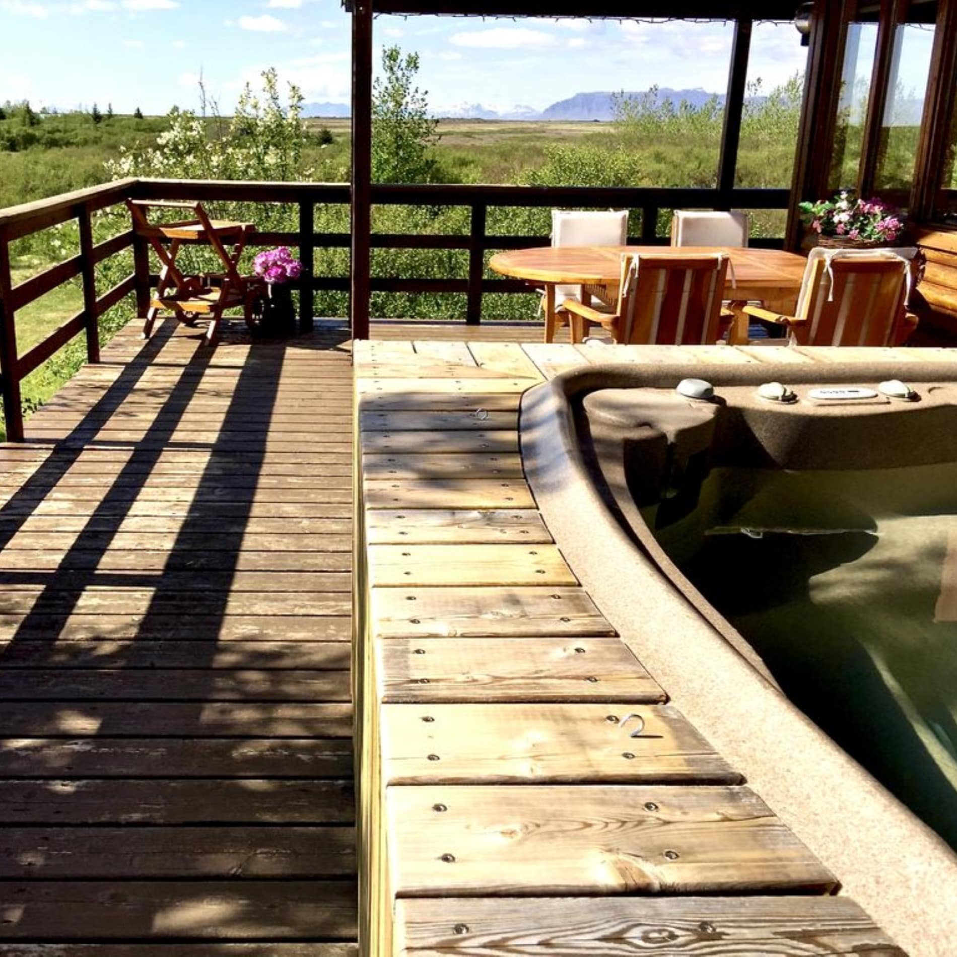 Las vistas desde este jacuzzi se extienden hasta el horizonte