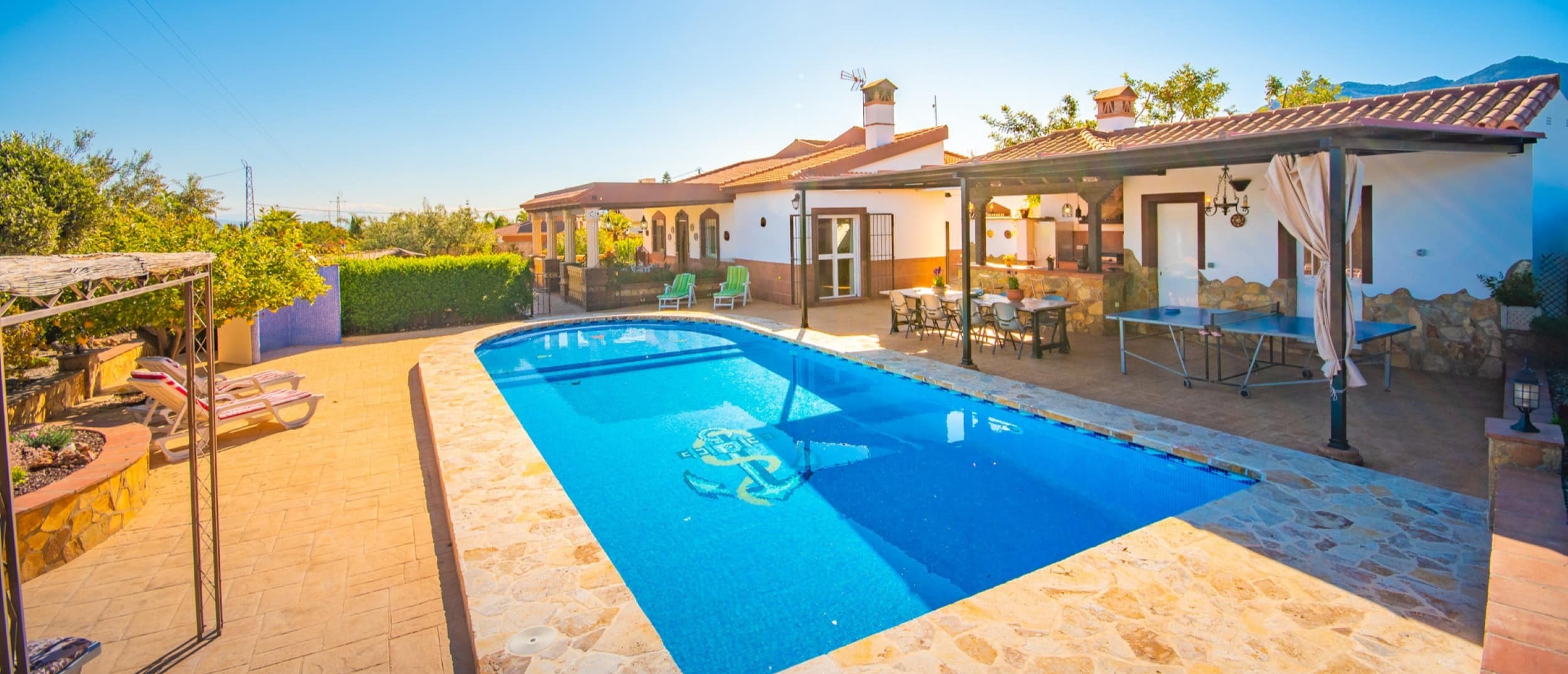 Conoce España en profundidad con una casa rural