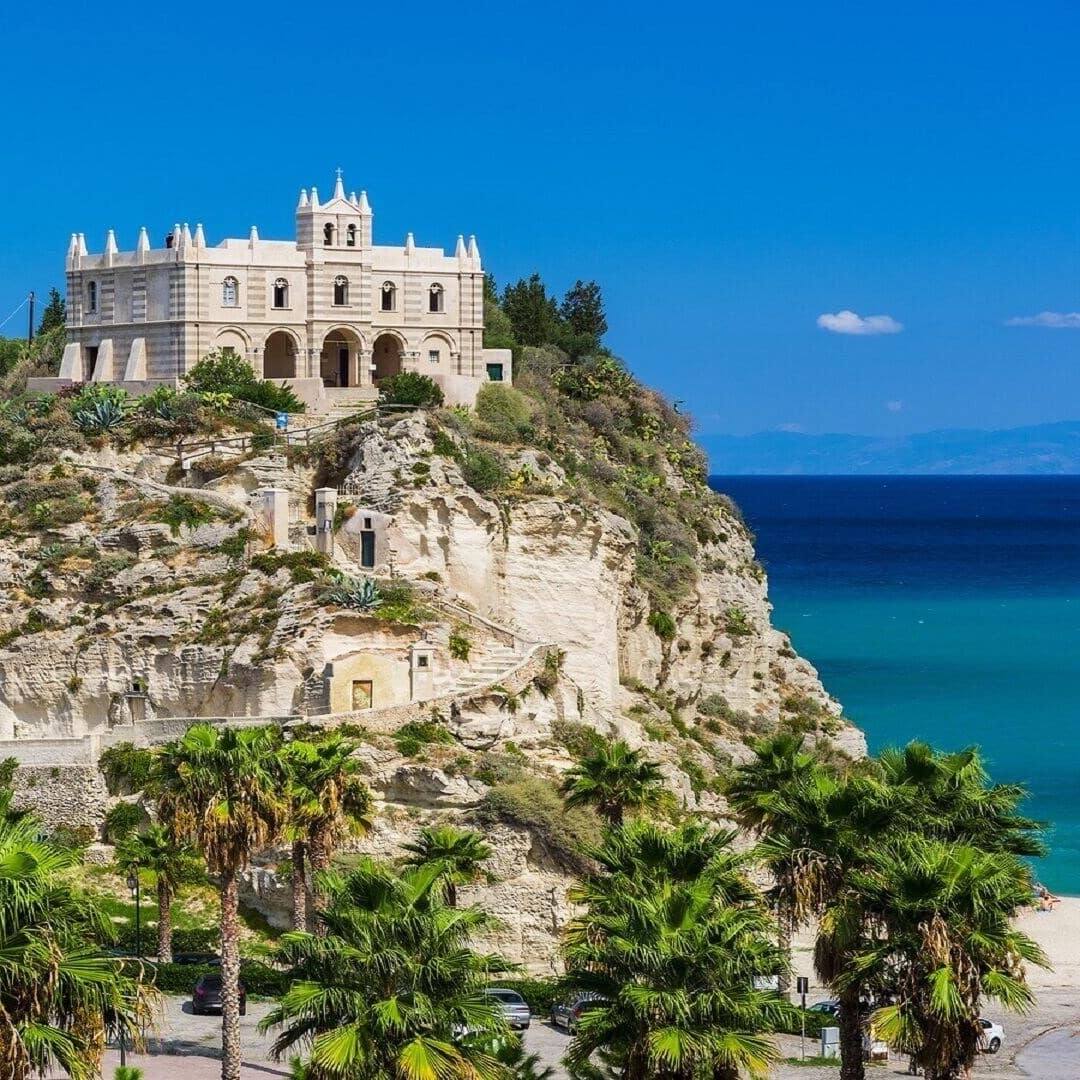 Santa Maria dell’Isola a Tropea