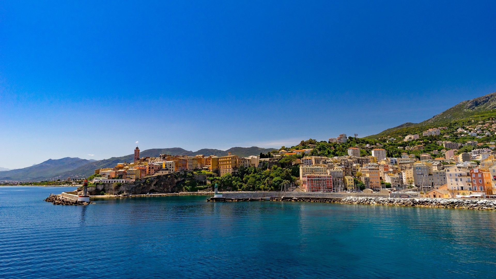De parel van de Middellandse Zee vind je met een vakantie op Corsica