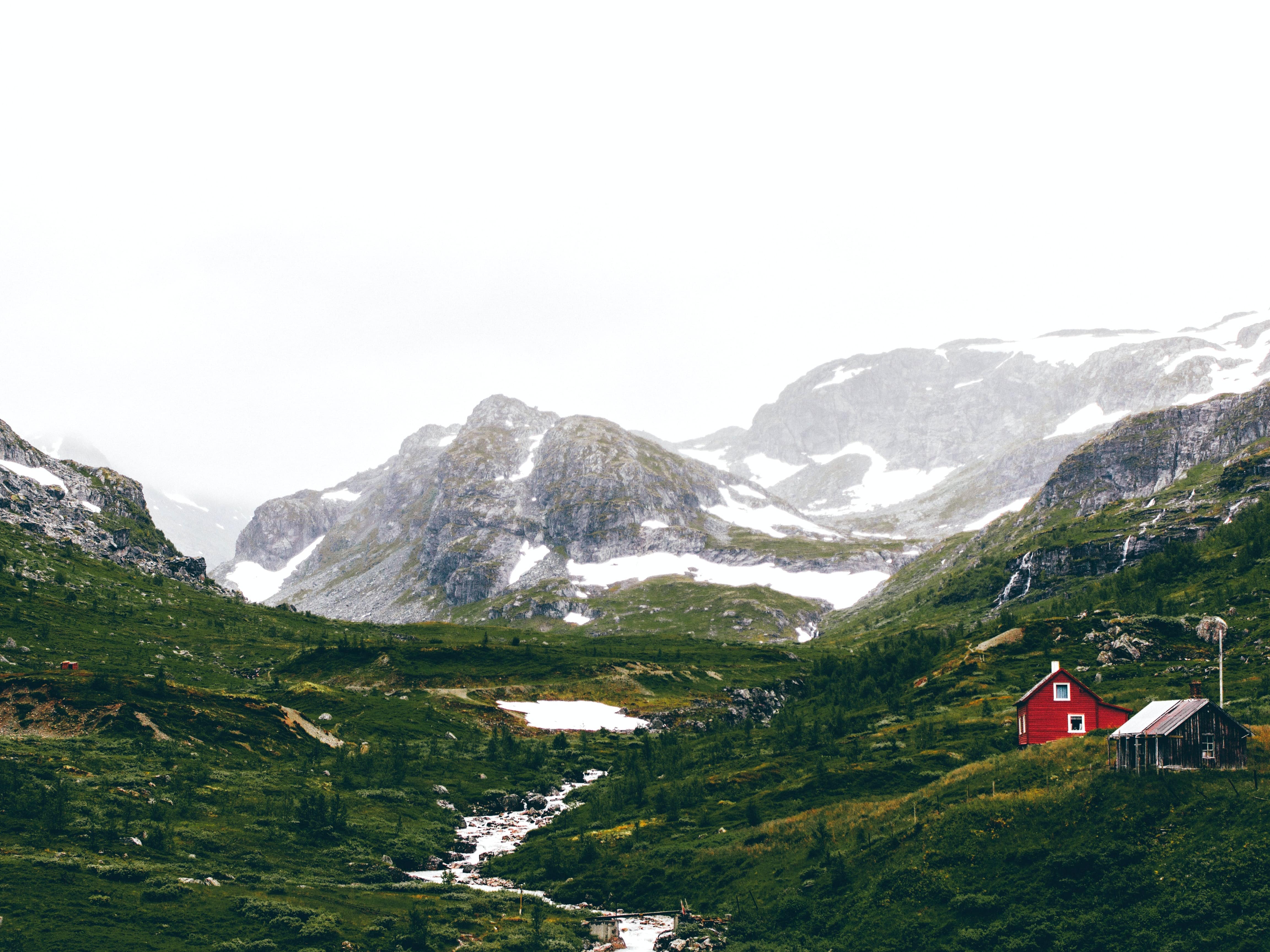 Norgesferie med overnatting på campinghytte er en jordnær og trivelig ferieform.