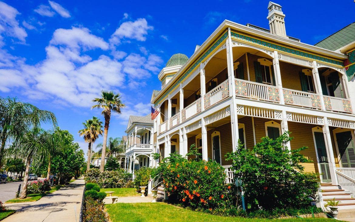 The Crossroads - The Clark House Inn