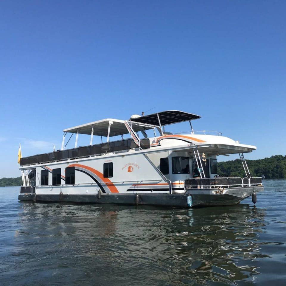 Houseboat vacation rentals