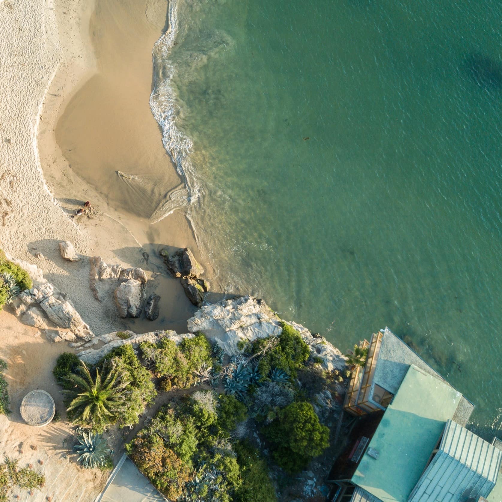 A stunning beach-view rental pokes over a bay in Corona del Mar, Newport Beach