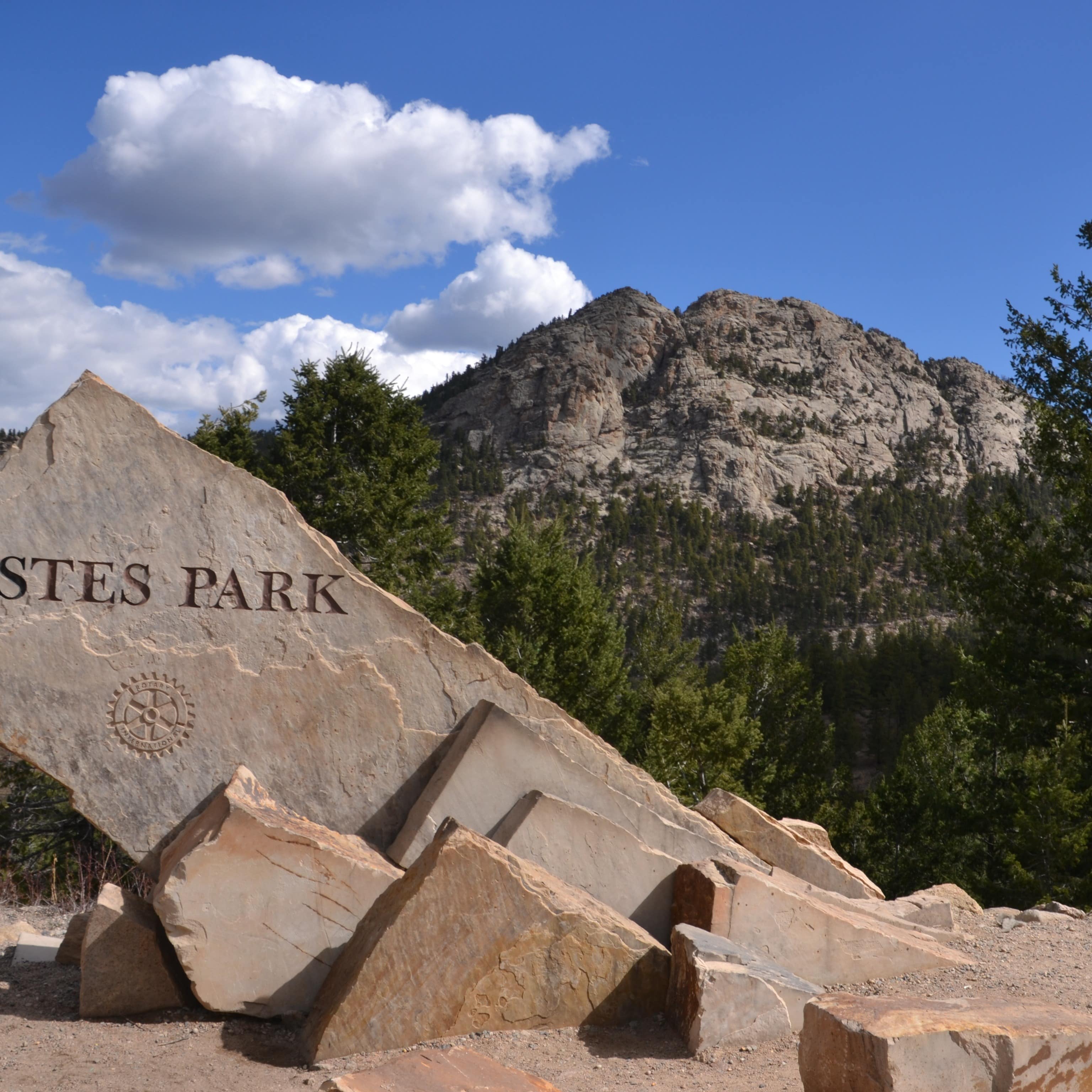 Estes Park entrance sign in the Rocky Mountains in Colorado
